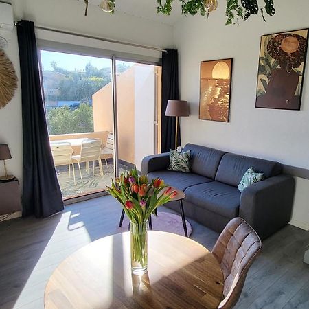 Appartement En Residence Avec Piscine Bandol Esterno foto