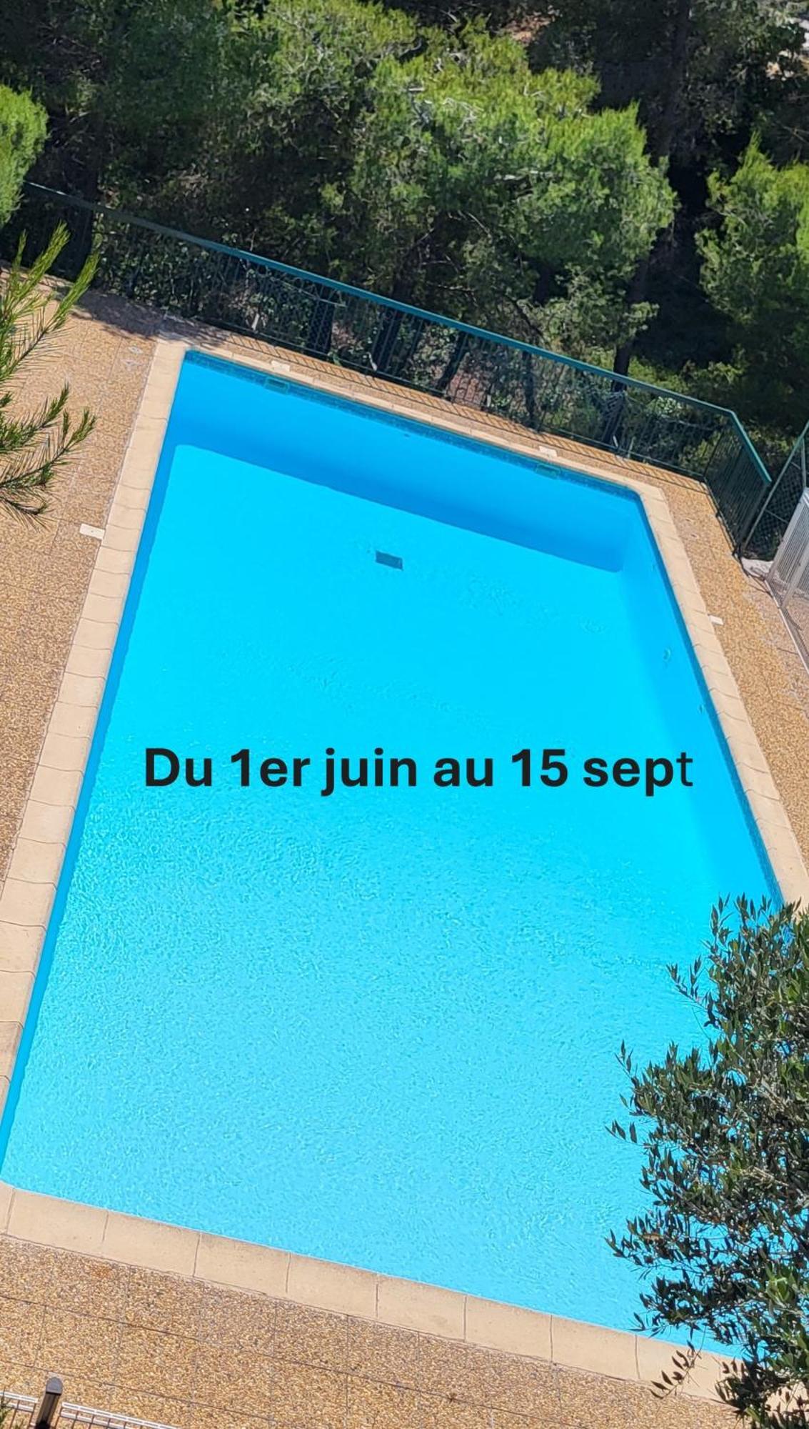 Appartement En Residence Avec Piscine Bandol Esterno foto